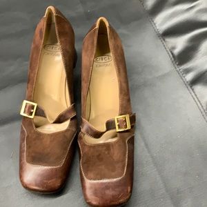 Vintage looking Squash heels